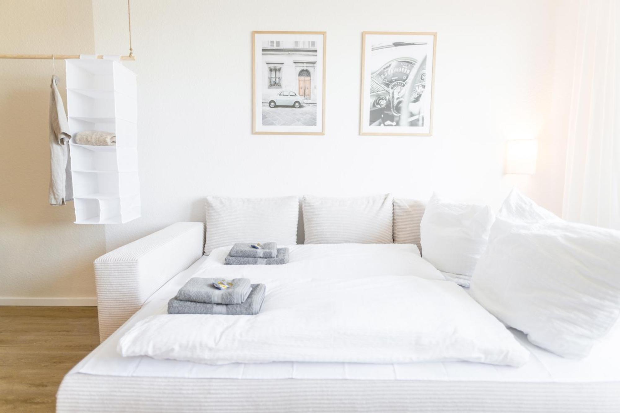 Wolfsburg Innenstadt - Happyhome - Direkt In Der Porschestrasse, 5 Personen & Kind, 3 Zimmer Екстериор снимка