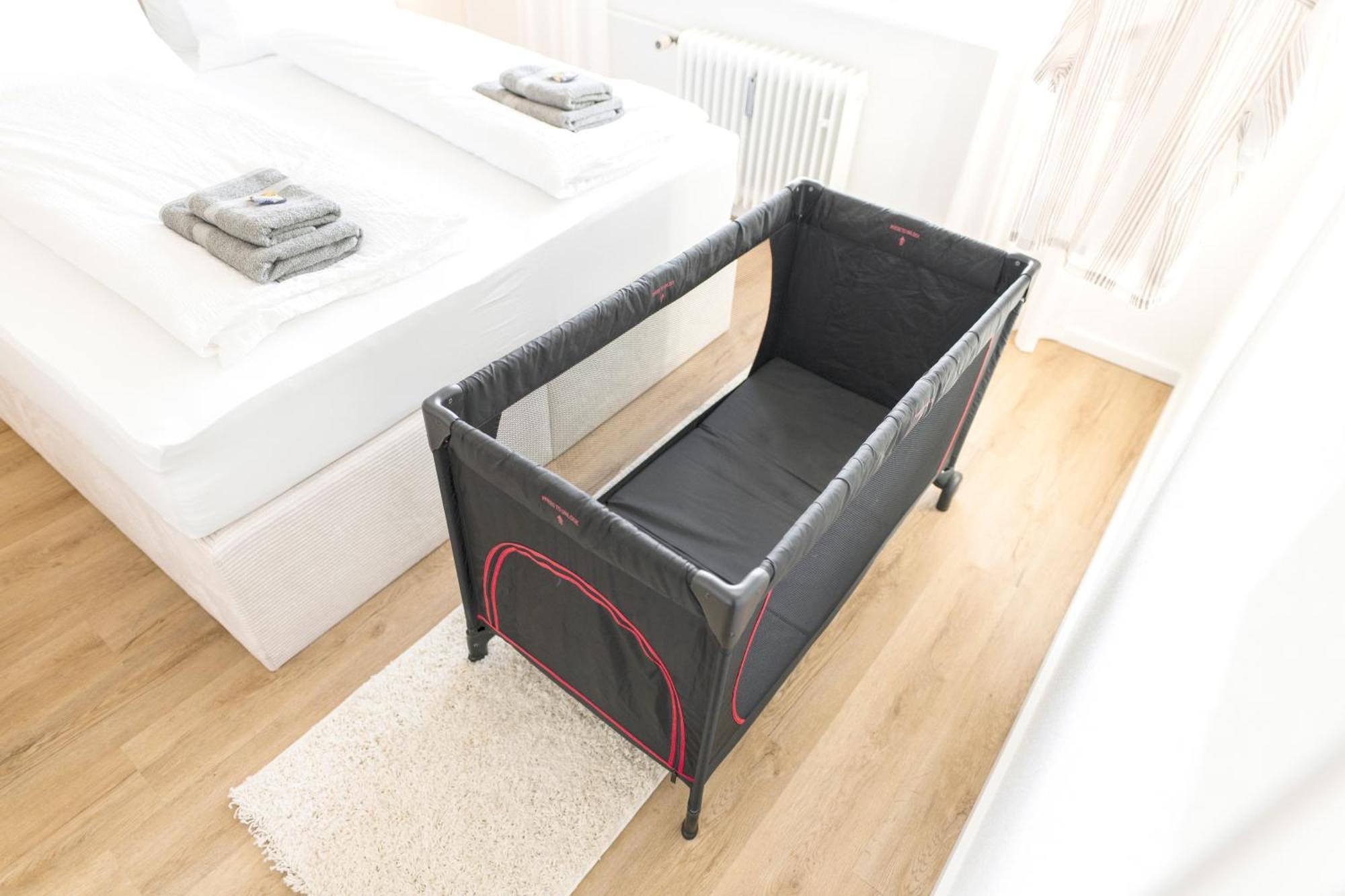 Wolfsburg Innenstadt - Happyhome - Direkt In Der Porschestrasse, 5 Personen & Kind, 3 Zimmer Екстериор снимка